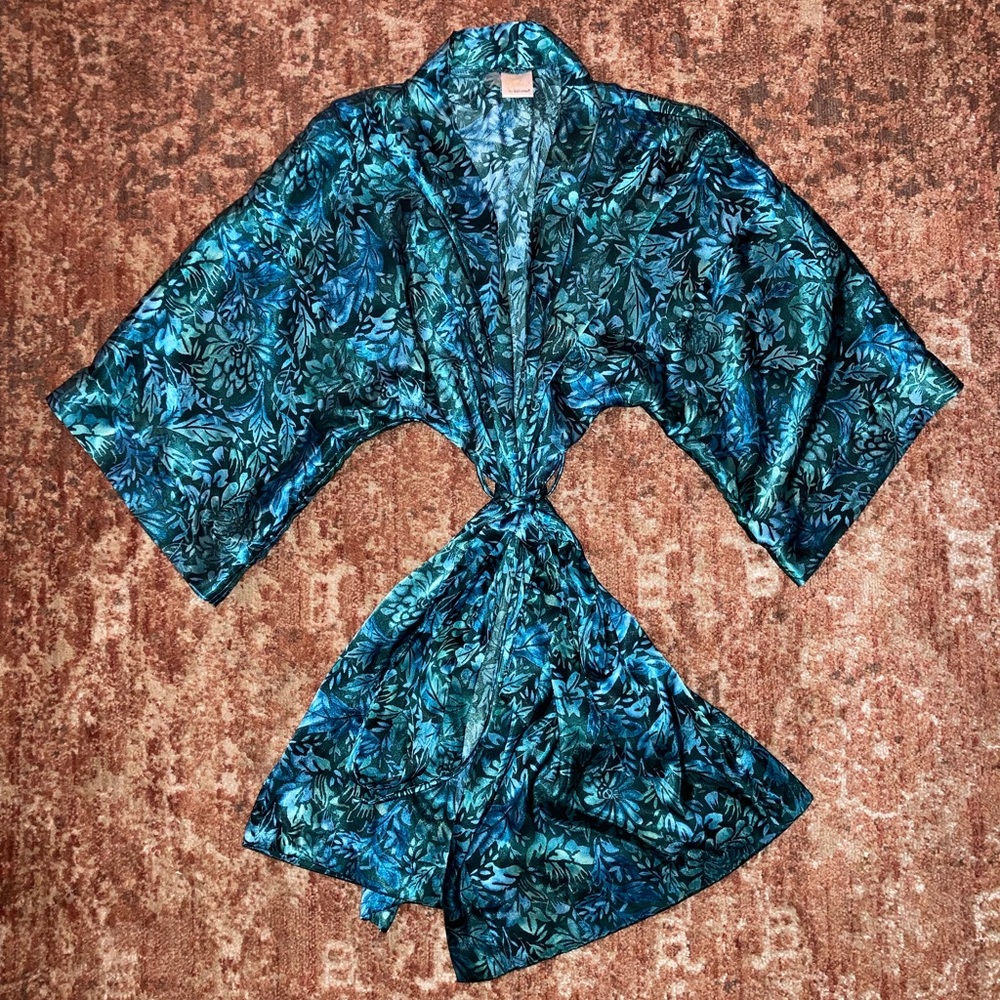 Blue & Green Robe - Picture 2 of 4